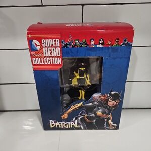 NIB Batgirl Figurine Super Hero Collection by Eaglemoss 1/21 Scale See Pics
